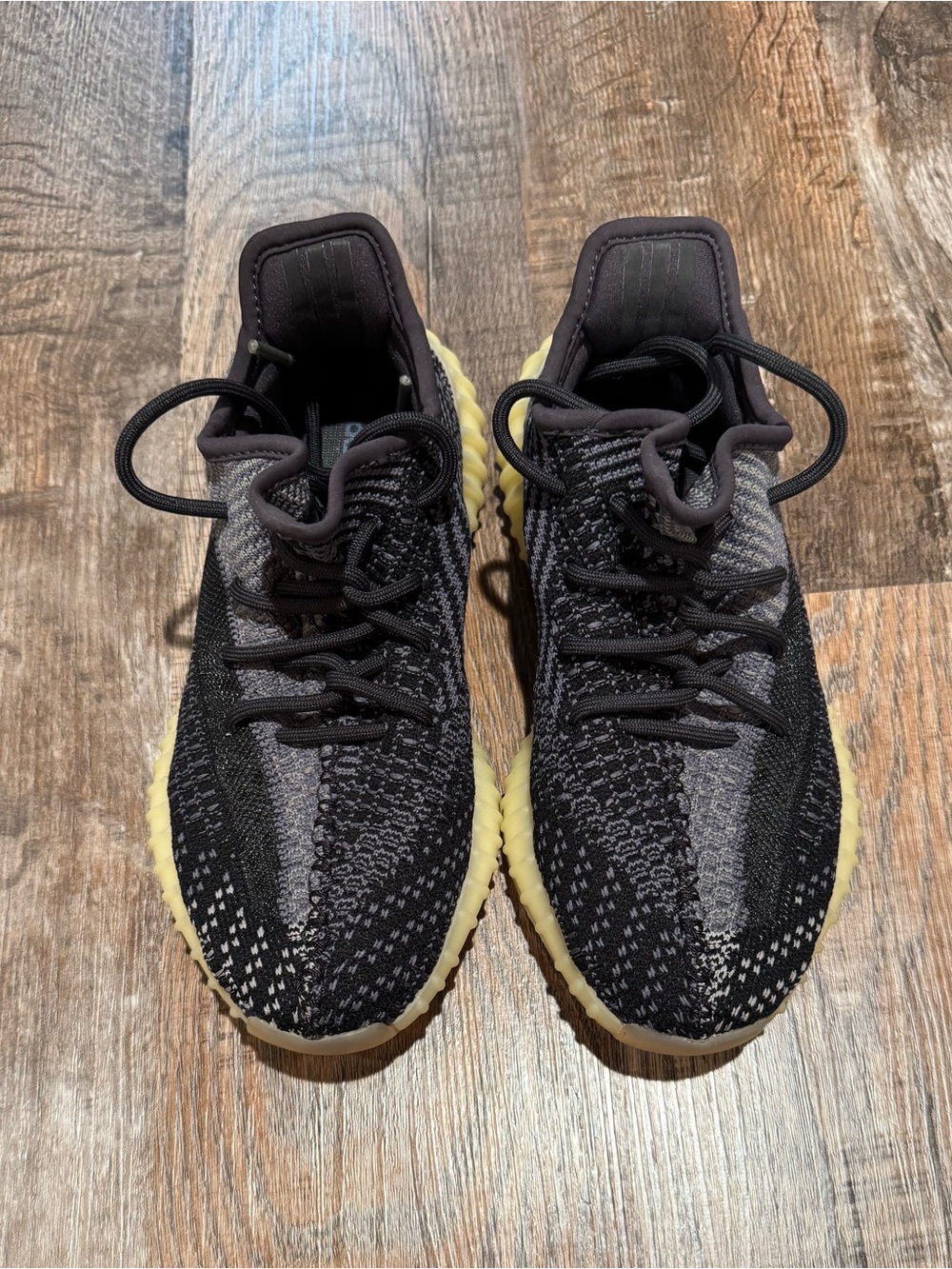 Adidas Yeezy 350 V2 Boost Mens 6 / Womens 7 Black and Gray Knit Sneakers shoes